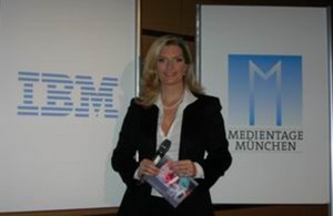 Sabine Stamm Moderatorin Fachmesse Medientage München Kongress Tagung für die IBM